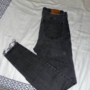 Madewell grey ripped skinny jeans high rise size 29!